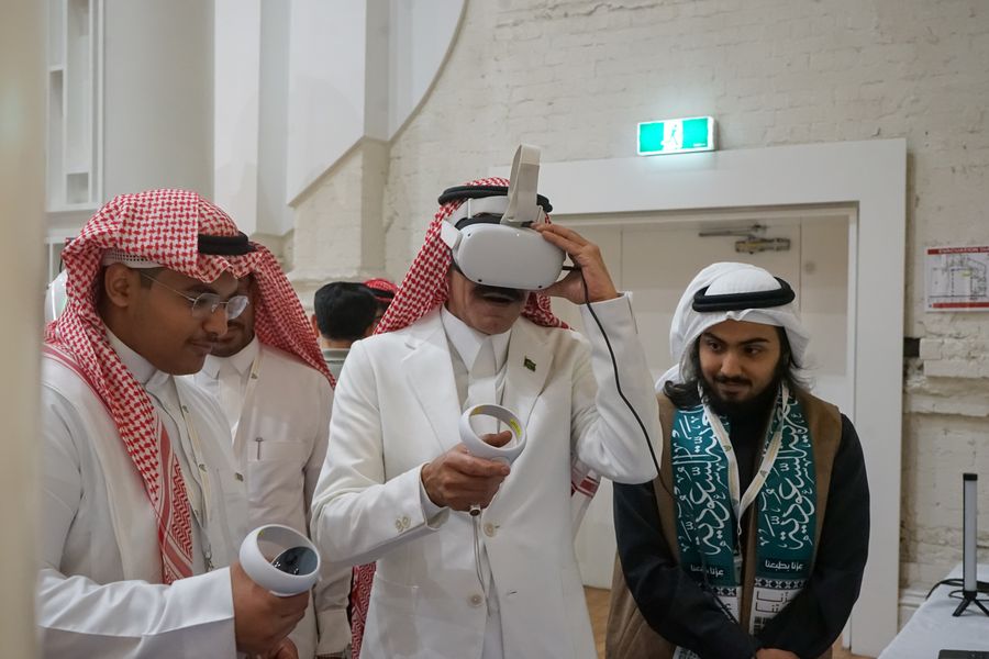 تجربة الواقع الافتراضي في اليوم الوطني